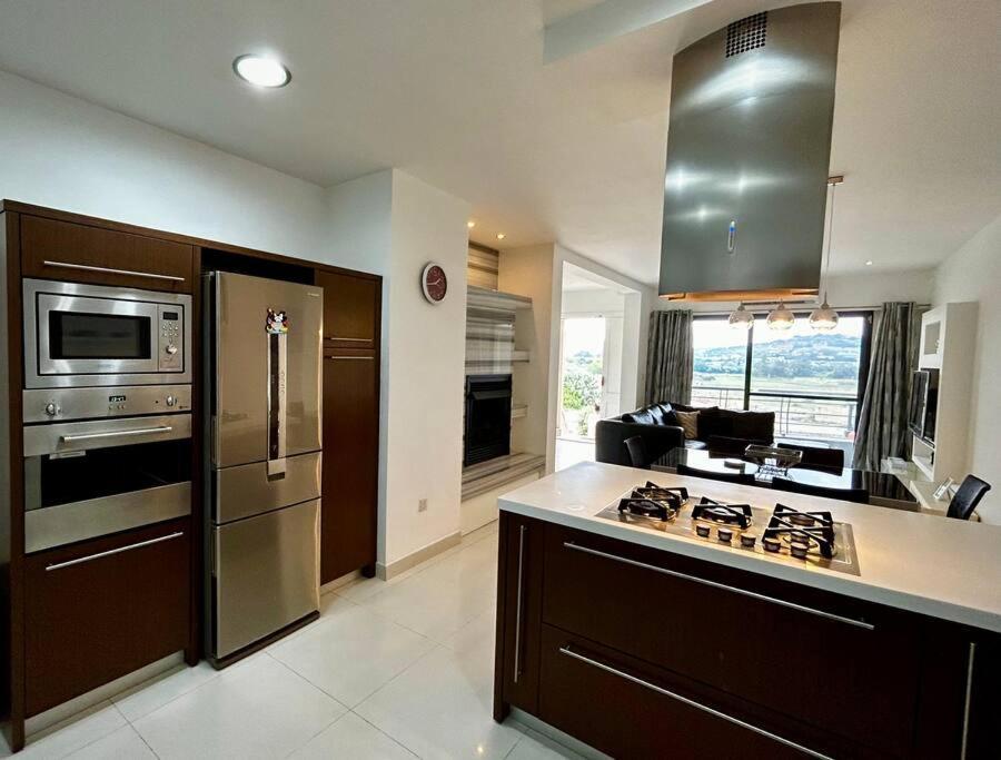 Salina Maisonette - Pool Access Naxxar